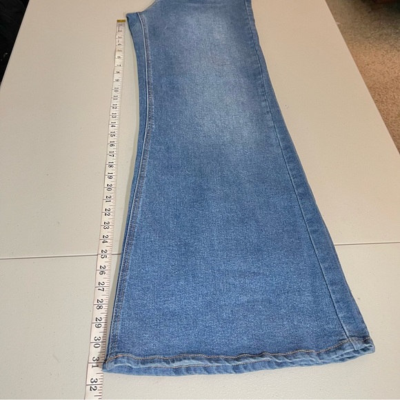 NWT Sofia by Sofia Vergara Margot Wide Crop High Rise Jeans Women 12 Stretch - Picture 10 of 12